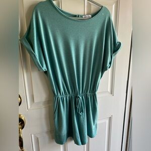 Gilli Short Roll-Up Sleeve Elastic Waist Romper